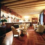 De Santiago - Reis Catolicos Hotel 5*