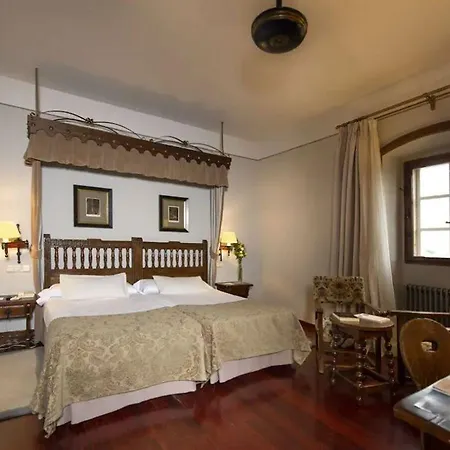 Hotel De Santiago - Reis Catolicos 5*