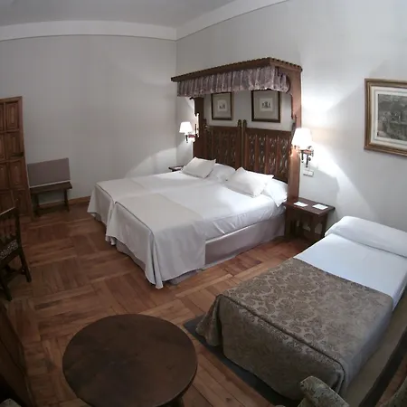 Hotel De Santiago - Reis Catolicos Santiago de Compostela