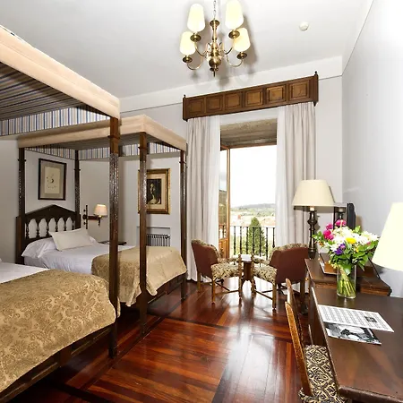 Parador De Santiago - Hostal Reis Catolicos 5* Santiago de Compostela