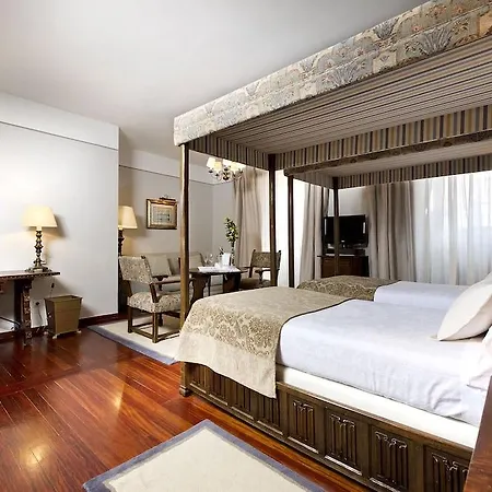 De Santiago - Reis Catolicos 5*