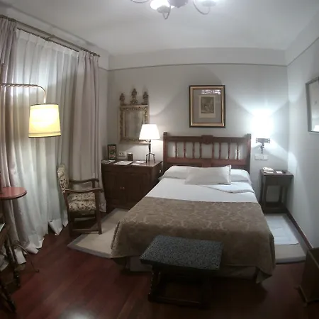 De Santiago - Reis Catolicos Hotel Santiago de Compostela