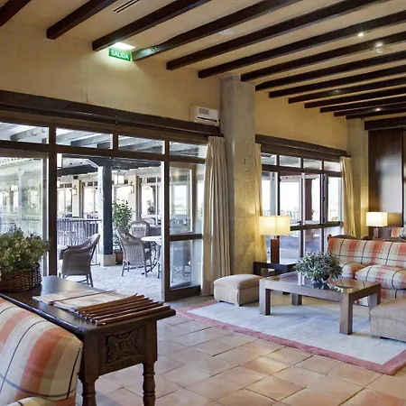 De Santiago - Reis Catolicos 5*