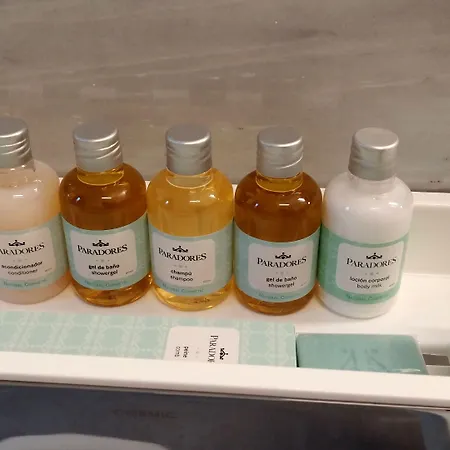 De Santiago - Reis Catolicos 5*