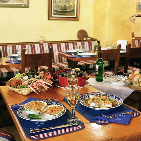 De Santiago - Reis Catolicos Отель