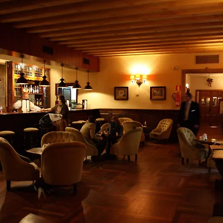 De Santiago - Reis Catolicos Отель Сантьяго-де-Компостела