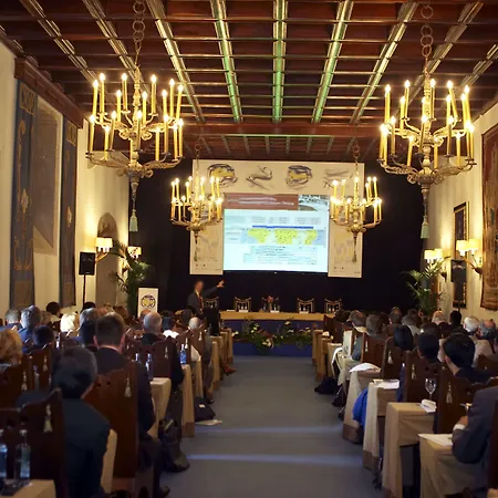 Отель De Santiago - Reis Catolicos Сантьяго-де-Компостела