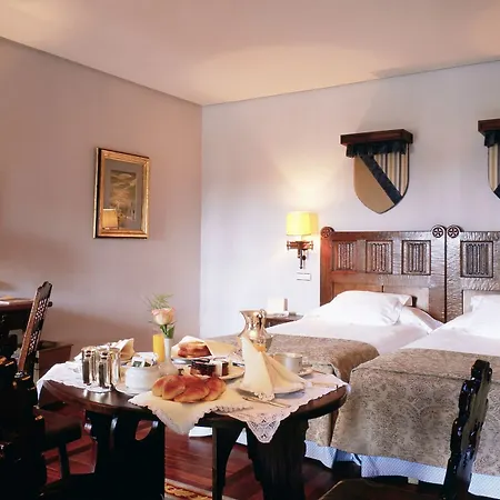 De Santiago - Reis Catolicos Hotel Santiago de Compostela