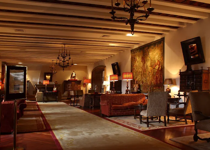 Hotel Parador De Santiago - Hostal Reis Catolicos Santiago de Compostela