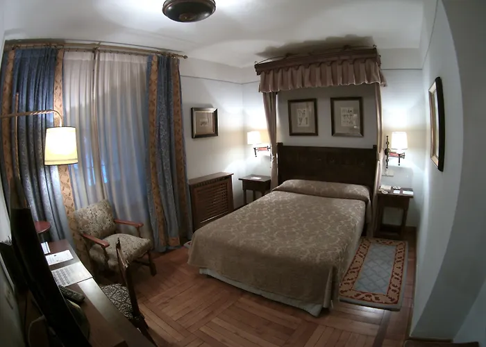 Parador De Santiago - Hostal Reis Catolicos 5* Santiago de Compostela