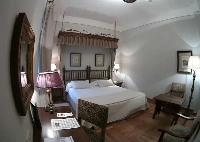 Hotel Parador De Santiago - Hostal Reis Catolicos Santiago de Compostela