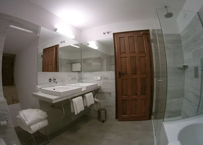 Parador De Santiago - Hostal Reis Catolicos 5*