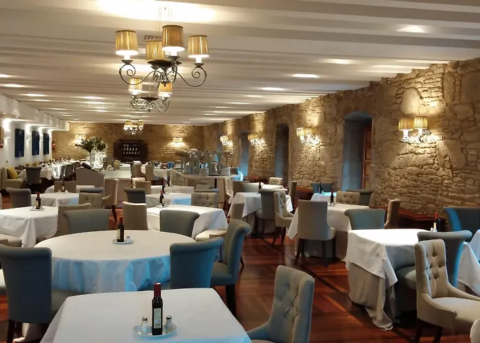 Parador De Santiago - Hostal Reis Catolicos 5*