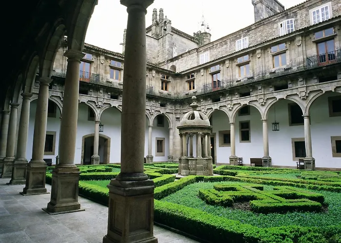 Parador De Santiago - Hostal Reis Catolicos 5*
