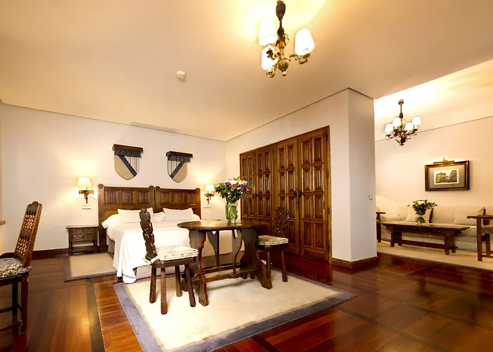 Hotel Parador De Santiago - Hostal Reis Catolicos
