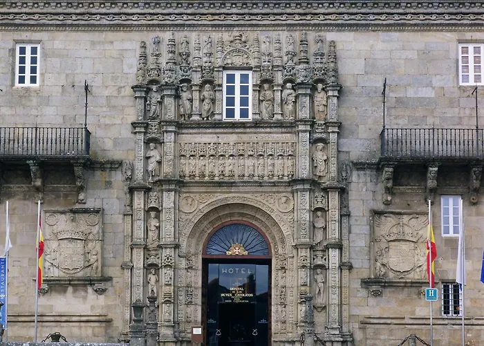 Parador De Santiago - Hostal Reis Catolicos 5*